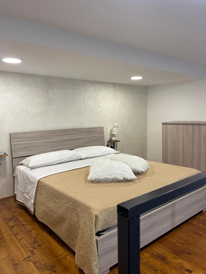 Appartamento Melissa 2 Naples Luaran gambar