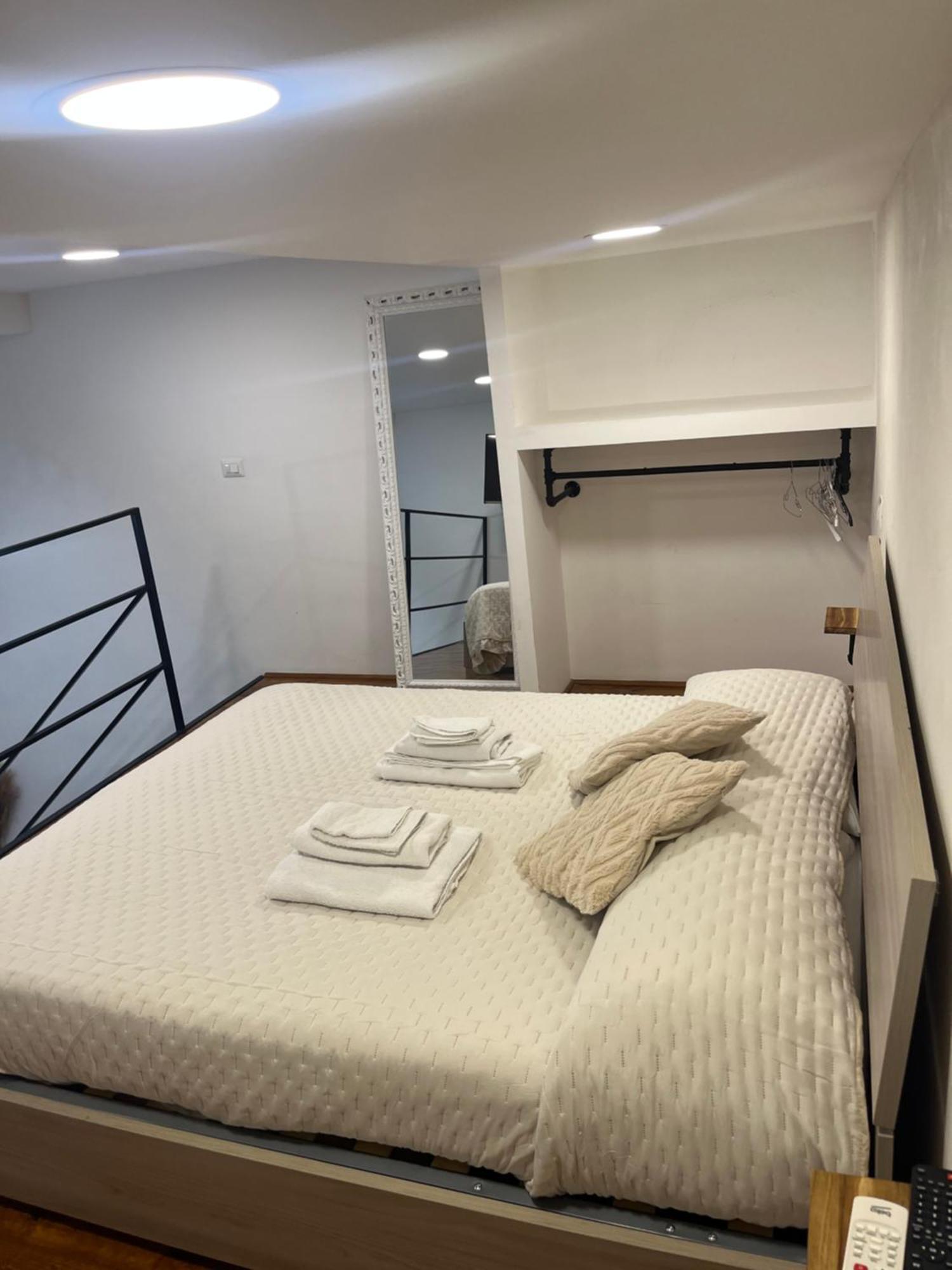 Appartamento Melissa 2 Naples Luaran gambar